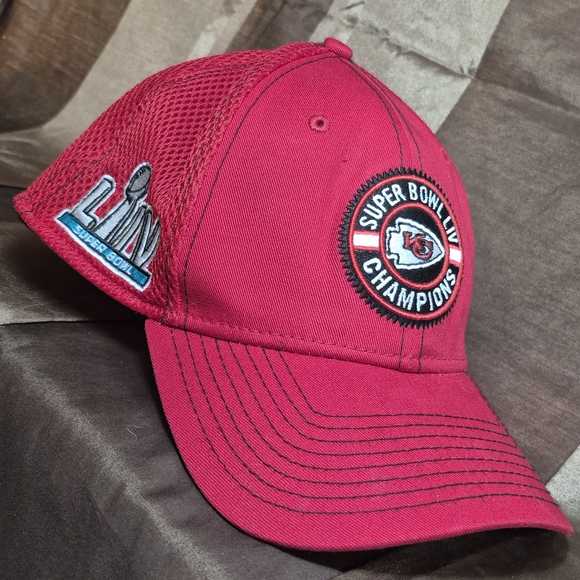 NFL Official Kansas City Chiefs Super Bowl LIV Champions Hat - Picture 1 of 8
